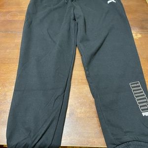 Puma sweatpants moisture management